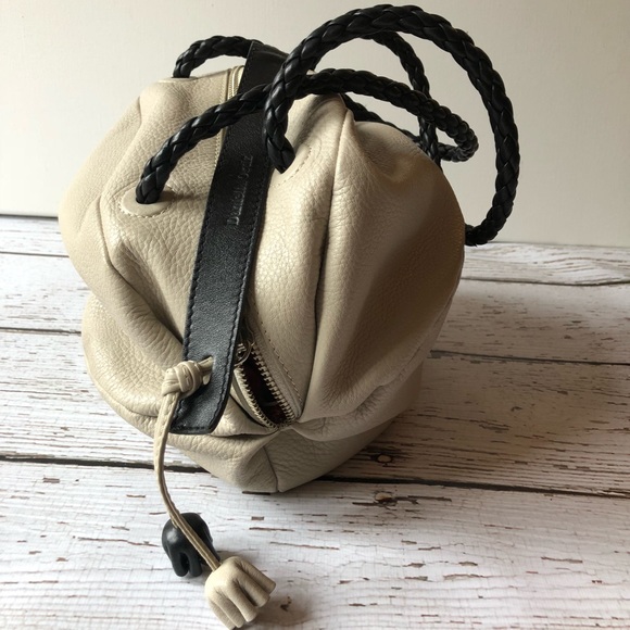 Authentic Daniella Ortiz Genuine Leather Bag. - Picture 8 of 8